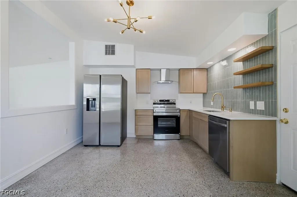 4213 Ellen Avenue Fort Myers FL 33901