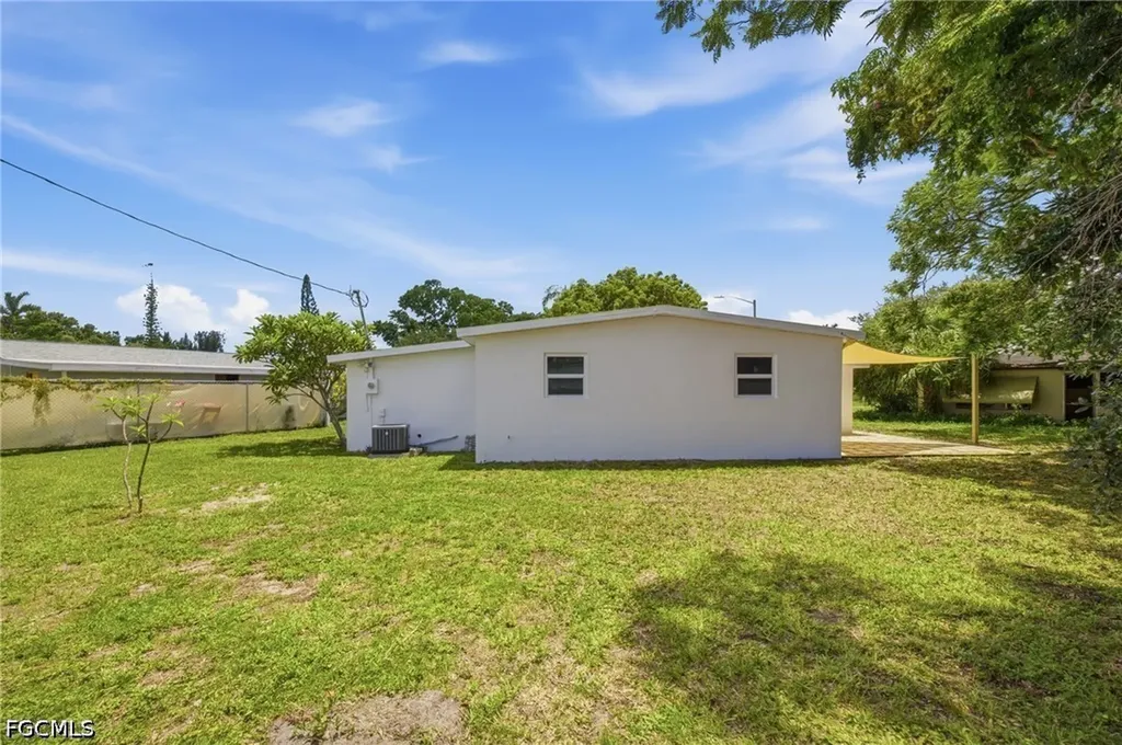 4213 Ellen Avenue Fort Myers FL 33901