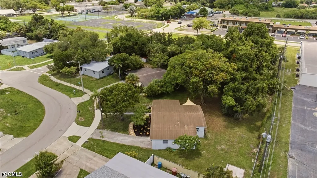 4213 Ellen Avenue Fort Myers FL 33901