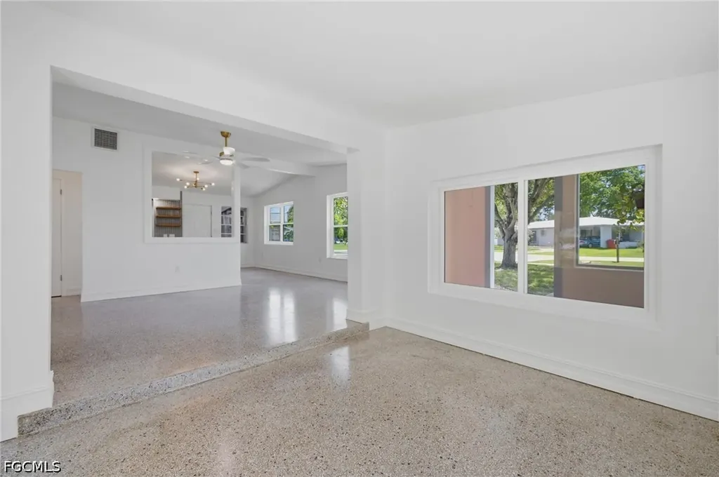 4213 Ellen Avenue Fort Myers FL 33901