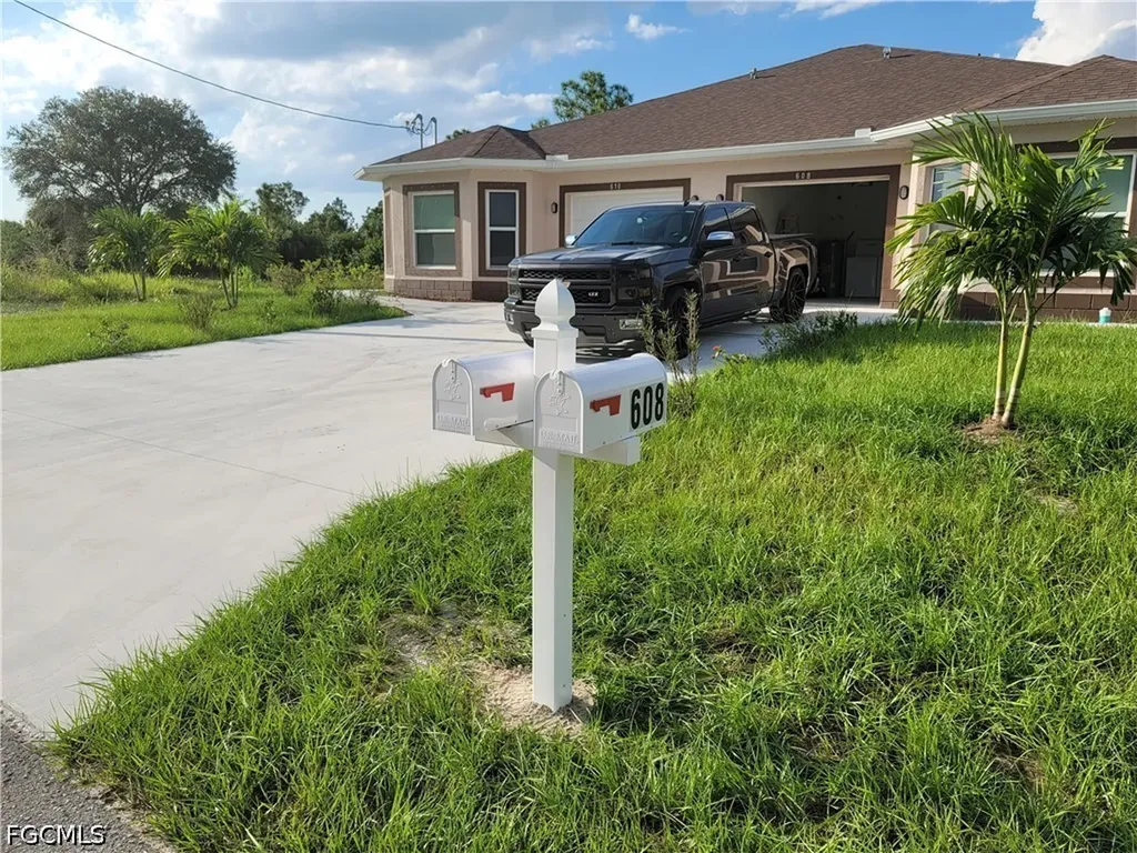 610 W 12th Street Lehigh Acres FL 33972