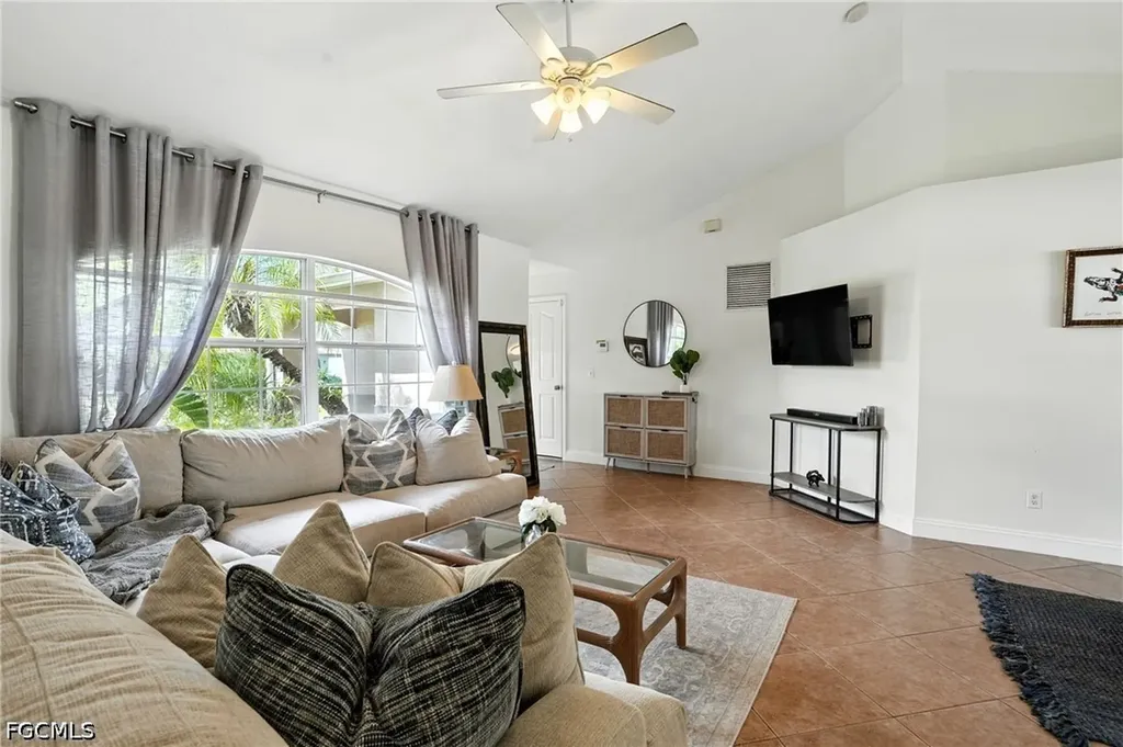 1125 SW 44th Terrace Cape Coral FL 33914