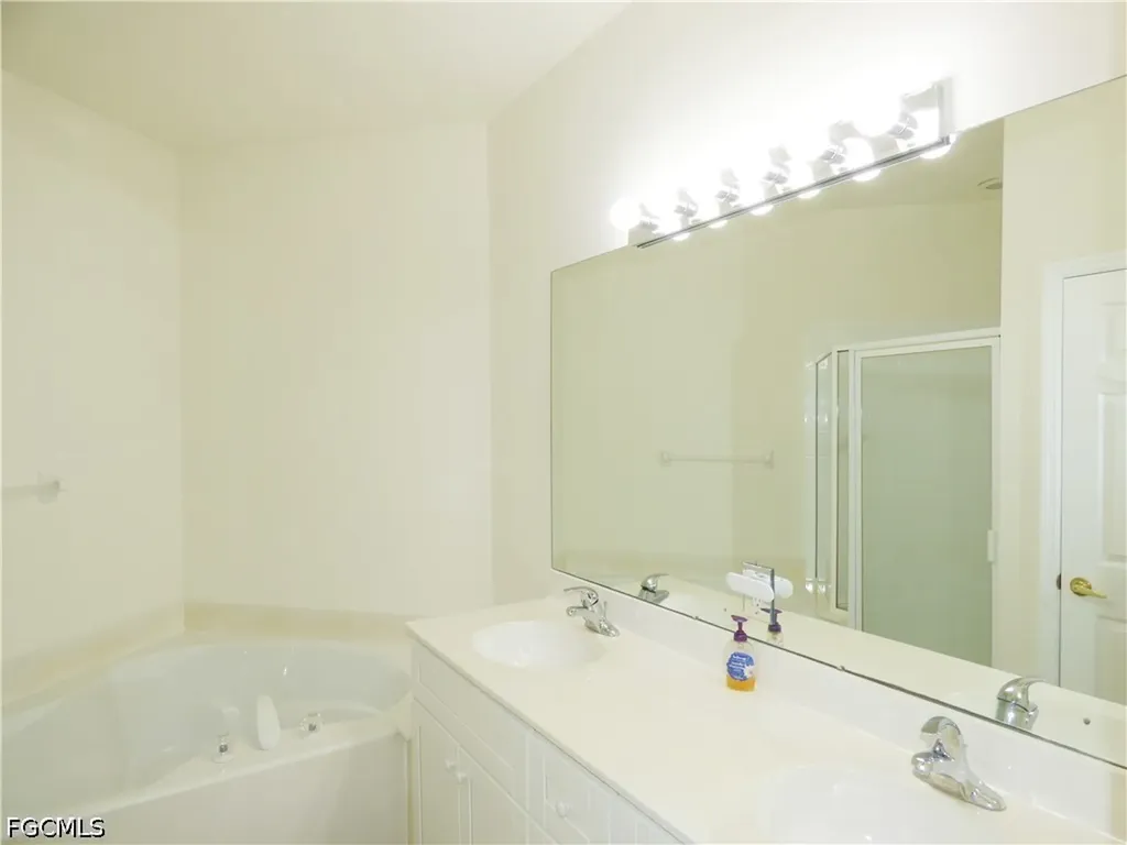 10006 Sky View Way Fort Myers FL 33913