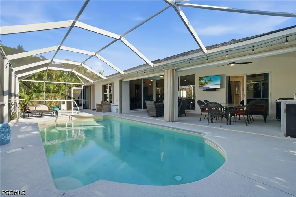 1623 SW 43rd Lane Cape Coral FL 33914