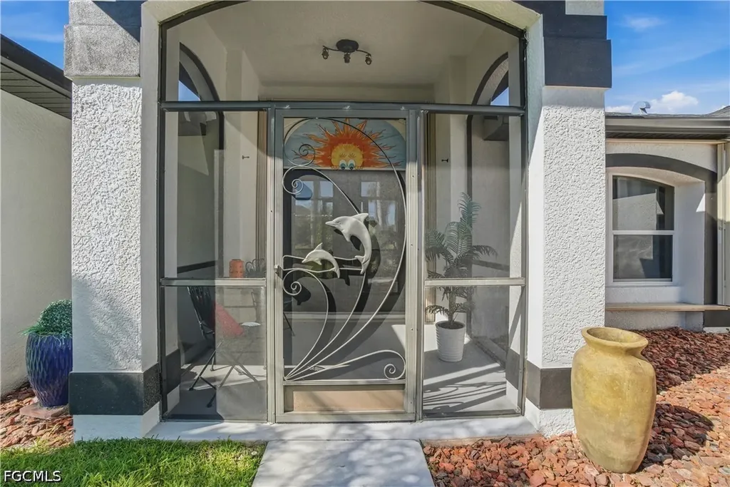1623 SW 43rd Lane Cape Coral FL 33914