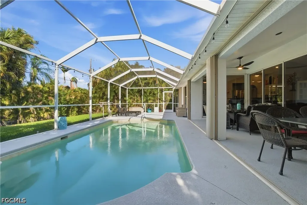 1623 SW 43rd Lane Cape Coral FL 33914