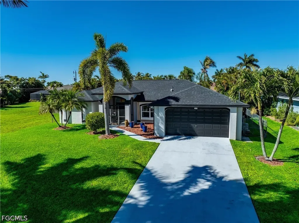 1623 SW 43rd Lane Cape Coral FL 33914