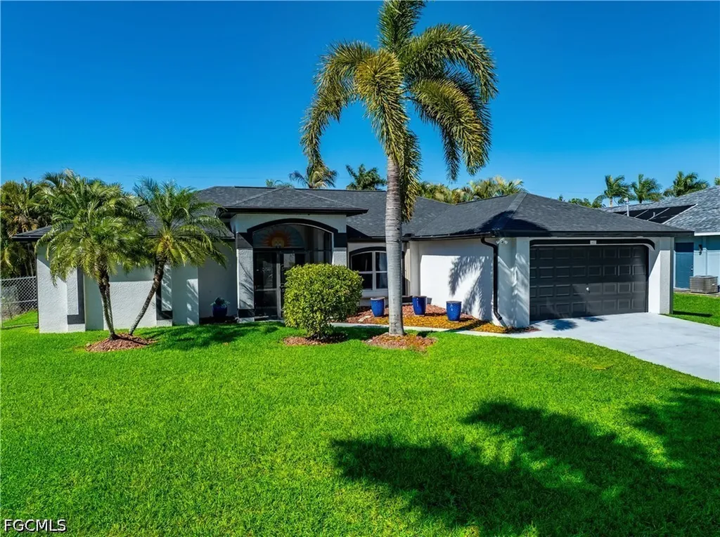 1623 SW 43rd Lane Cape Coral FL 33914
