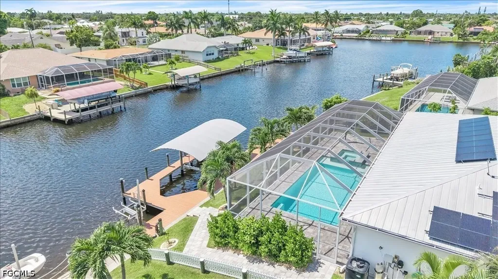 2918 SE 10th Place Cape Coral FL 33904