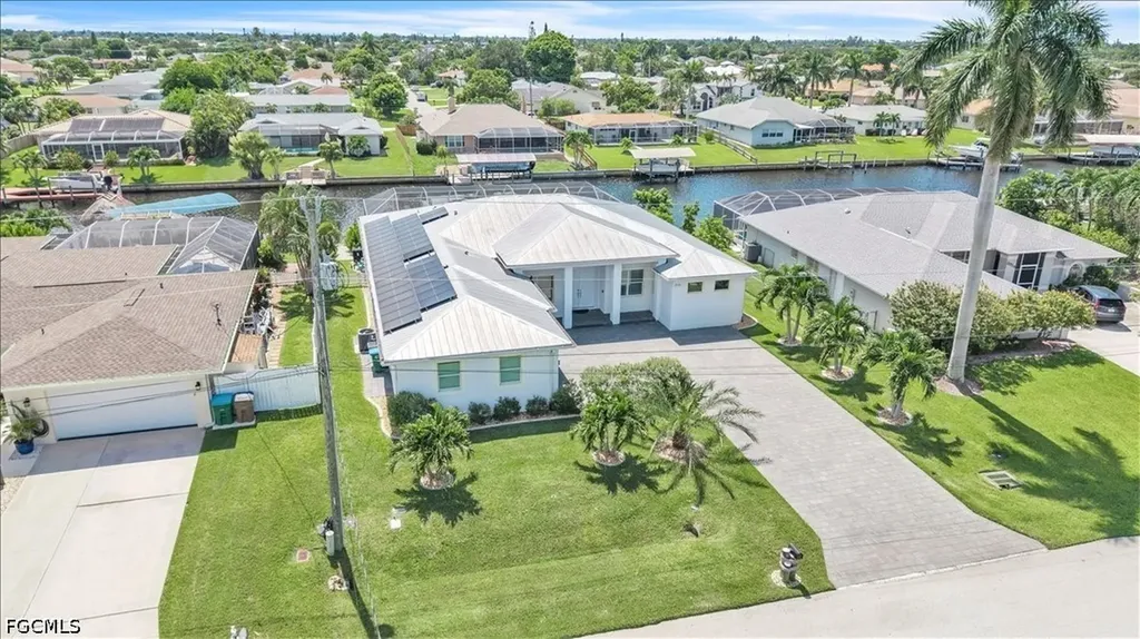 2918 SE 10th Place Cape Coral FL 33904