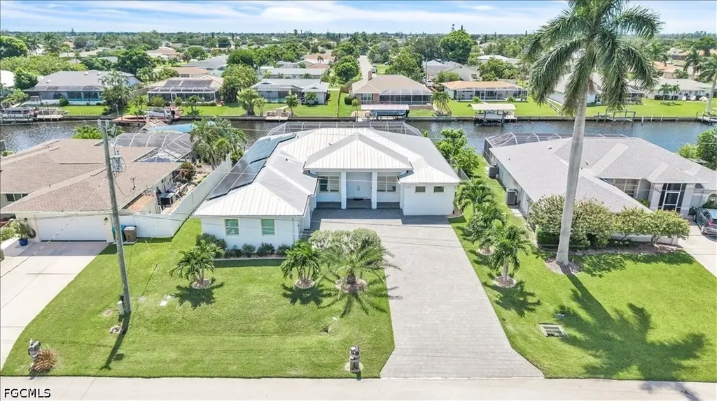 2918 SE 10th Place Cape Coral FL 33904