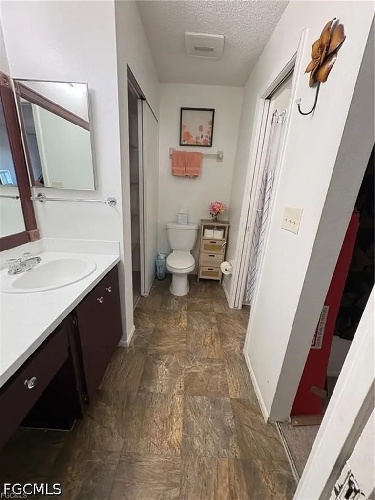 5755 Foxlake Drive North Fort Myers FL 33917