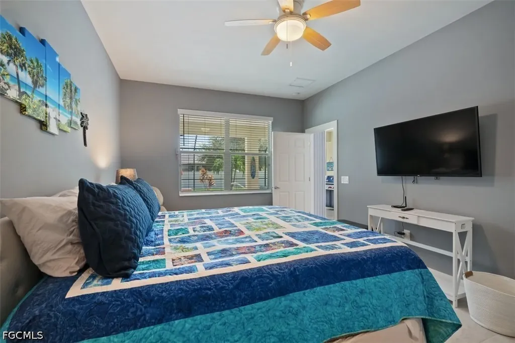 825 SE 5th Place Cape Coral FL 33990