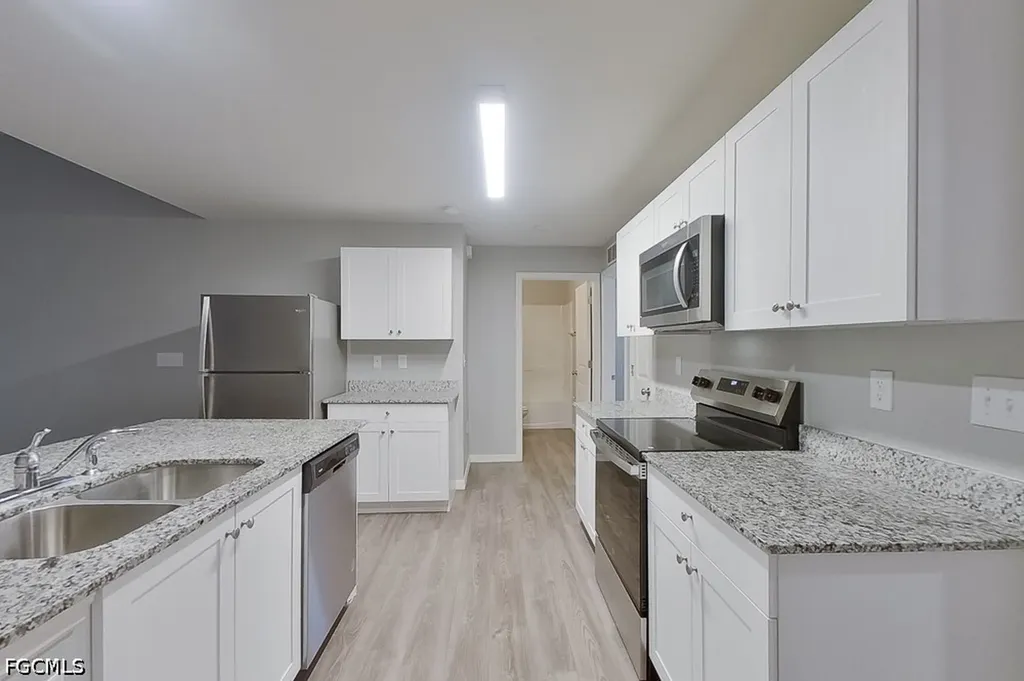 9113 Aegean Circle Lehigh Acres FL 33936