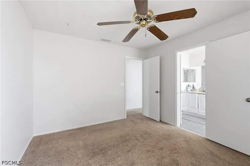 3812 SE 10th Avenue Cape Coral FL 33904
