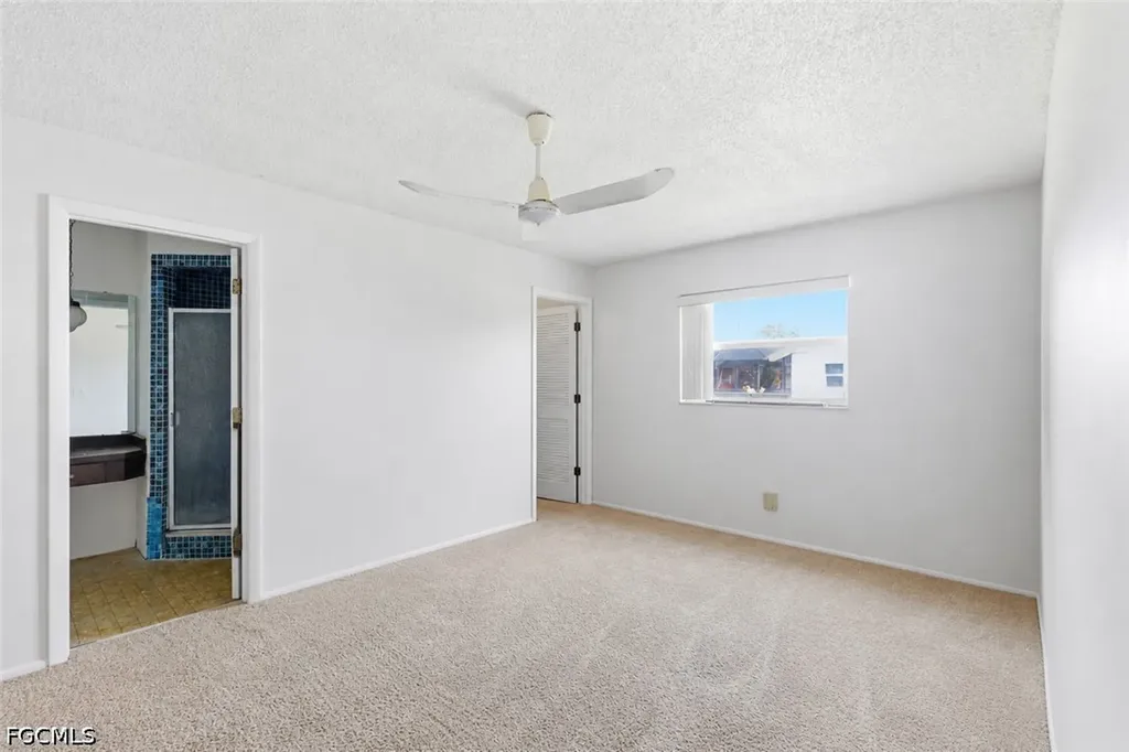 3812 SE 10th Avenue Cape Coral FL 33904