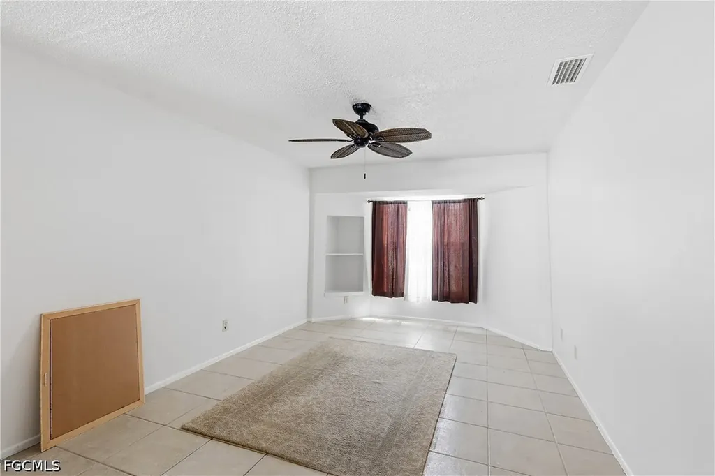 3812 SE 10th Avenue Cape Coral FL 33904