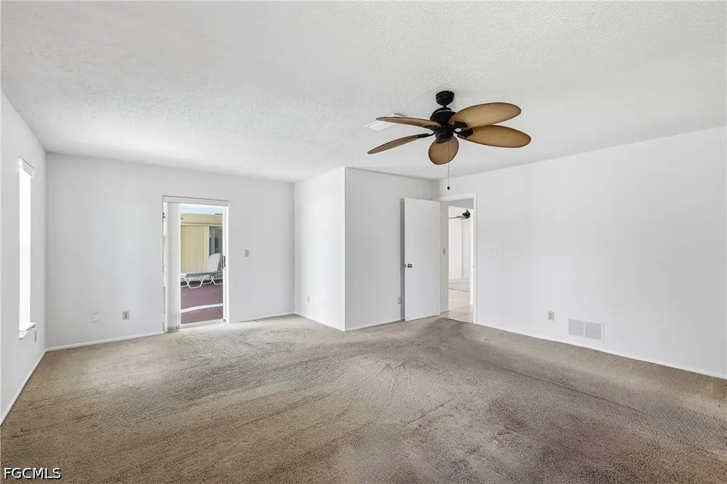 3812 SE 10th Avenue Cape Coral FL 33904