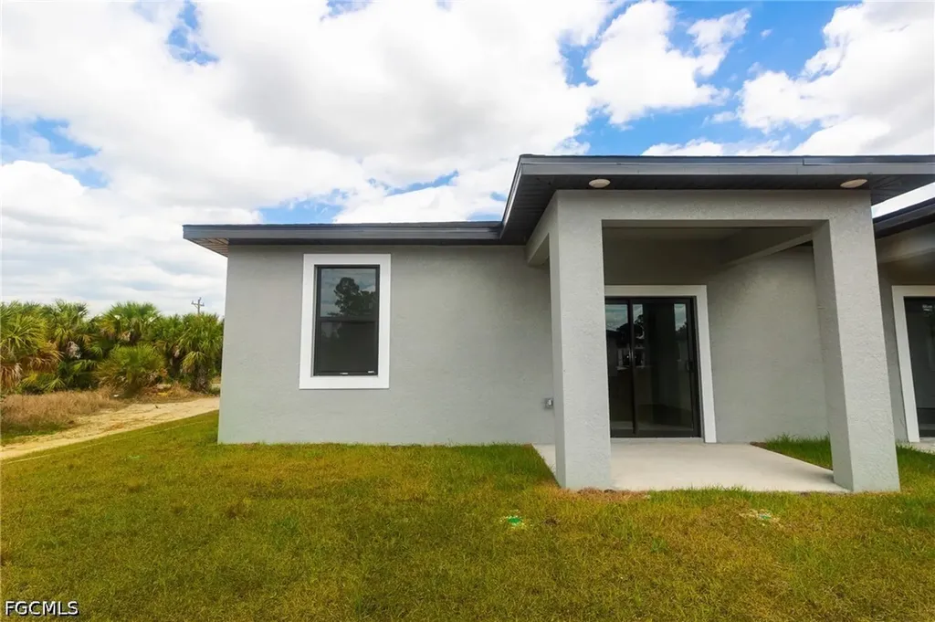 1266 Milwaukee Boulevard Lehigh Acres FL 33974
