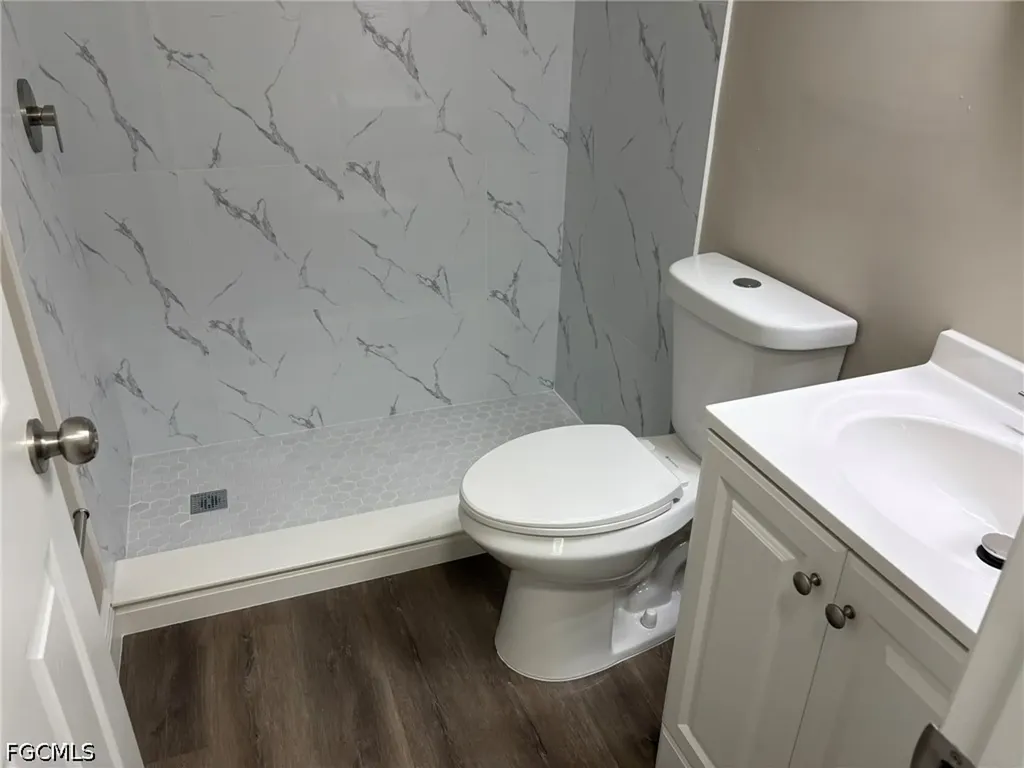1425 SW 51st Lane Cape Coral FL 33914