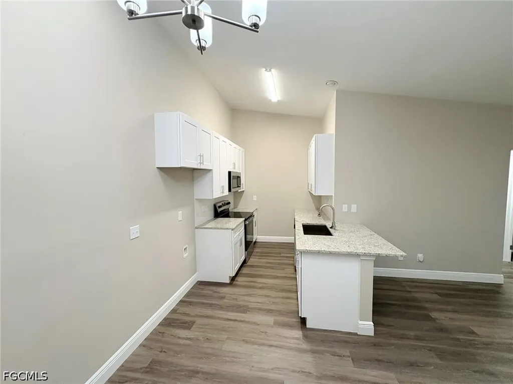 1425 SW 51st Lane Cape Coral FL 33914