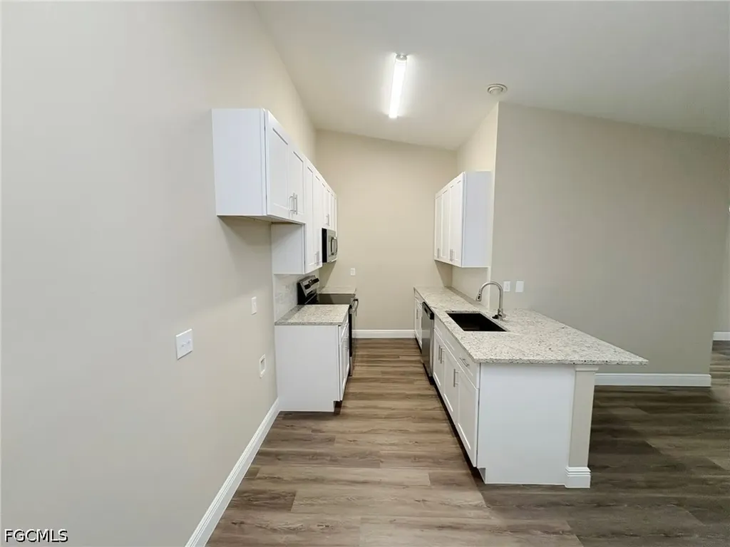 1425 SW 51st Lane Cape Coral FL 33914