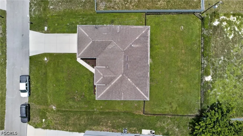 2714 NW 1st Place Cape Coral FL 33993