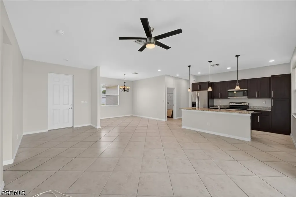 2714 NW 1st Place Cape Coral FL 33993