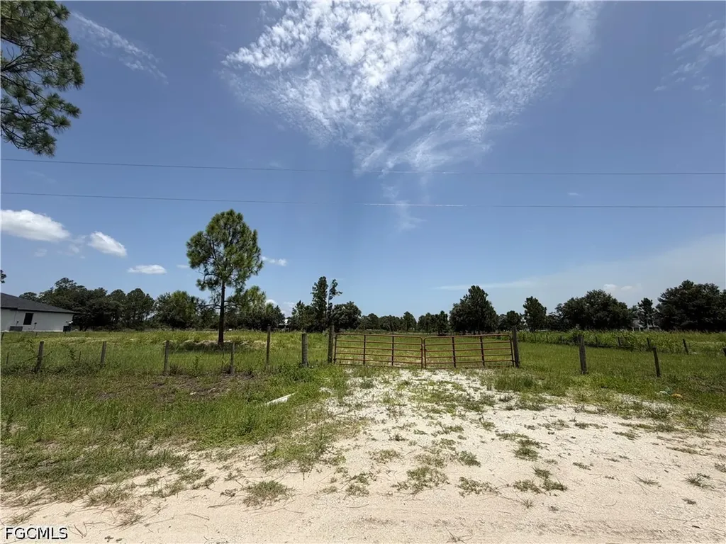 7932 3rd Terrace Labelle FL 33935