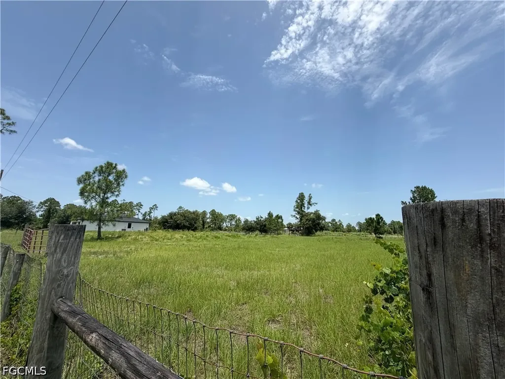 7932 3rd Terrace Labelle FL 33935