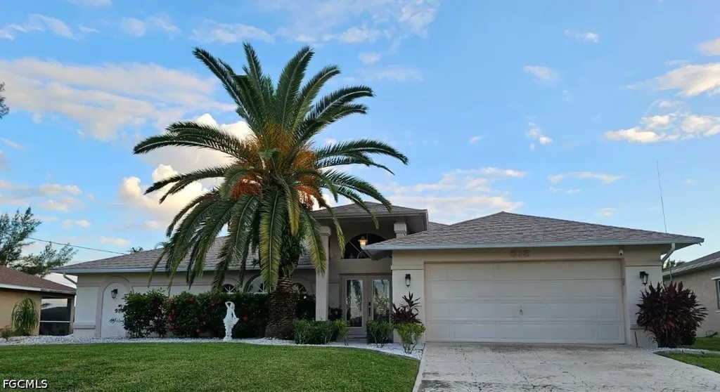 318 SW 28 Street Cape Coral FL 33914