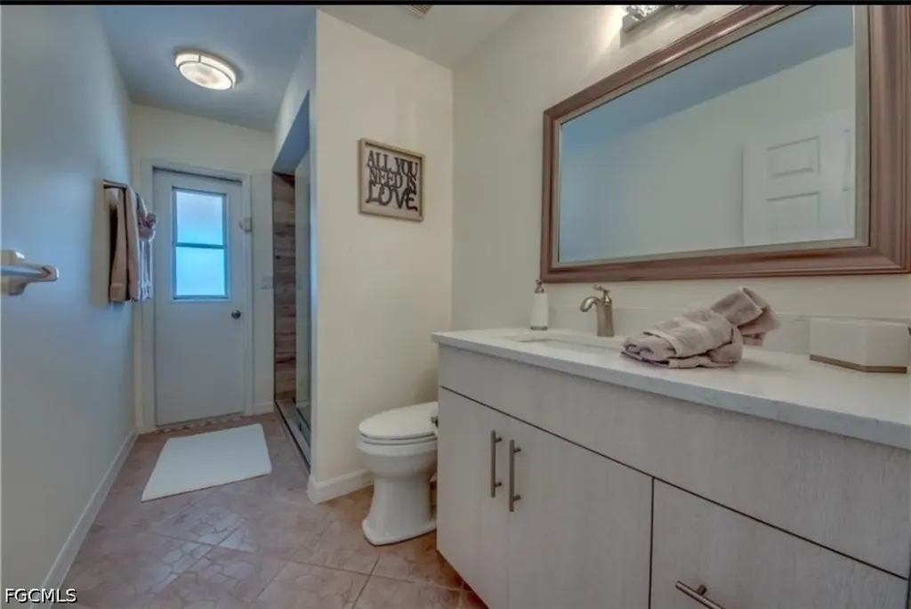 318 SW 28 Street Cape Coral FL 33914