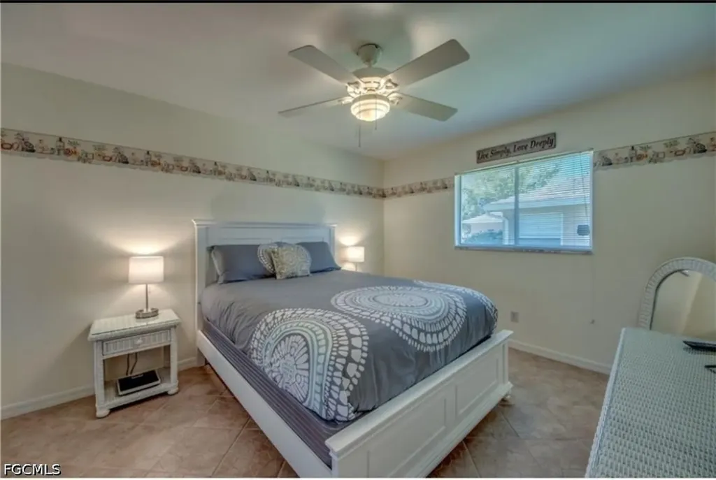318 SW 28 Street Cape Coral FL 33914