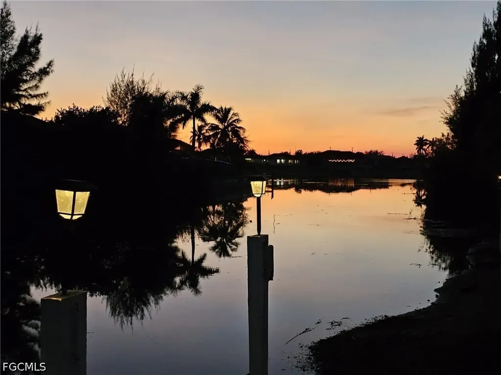 318 SW 28 Street Cape Coral FL 33914