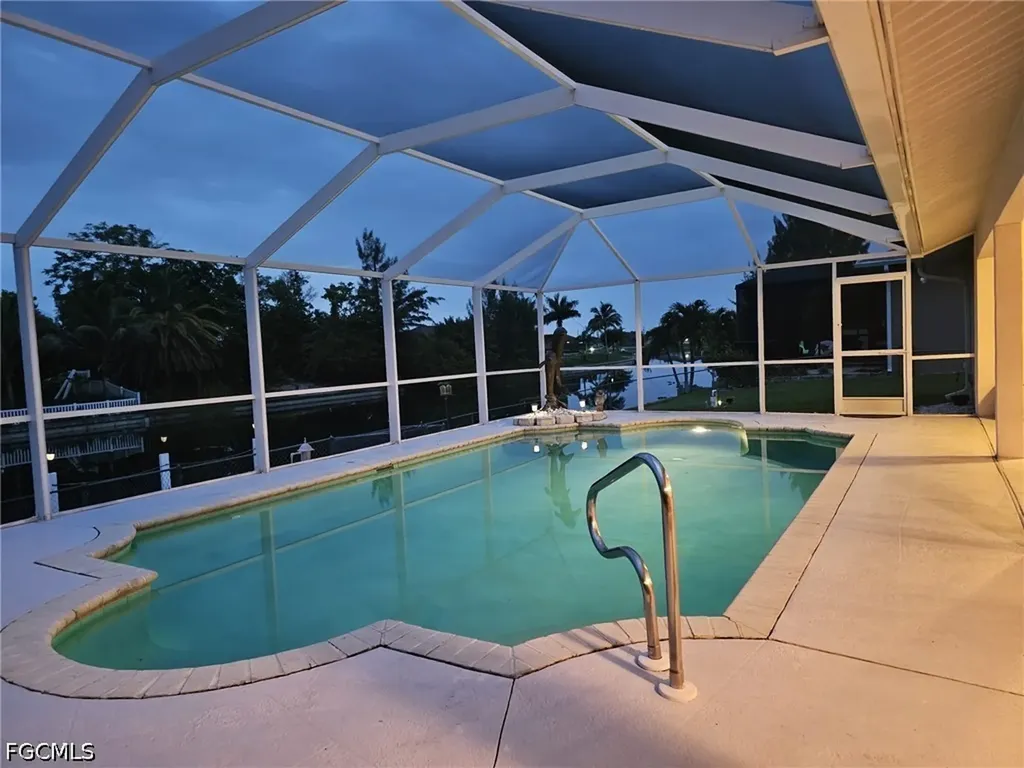 318 SW 28 Street Cape Coral FL 33914