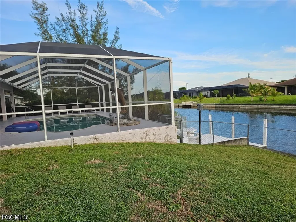 318 SW 28 Street Cape Coral FL 33914