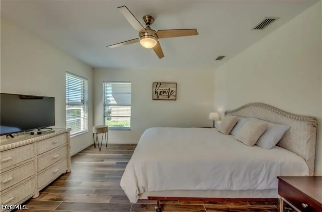 318 SW 28 Street Cape Coral FL 33914