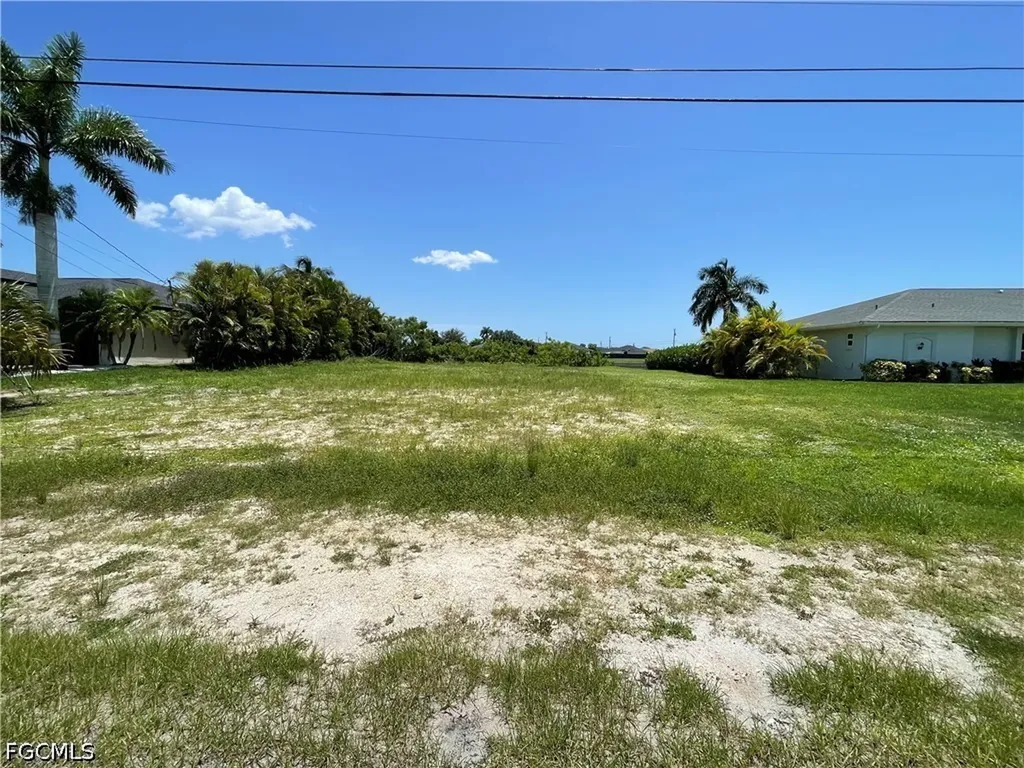 424 NE 9th Street Cape Coral FL 33909