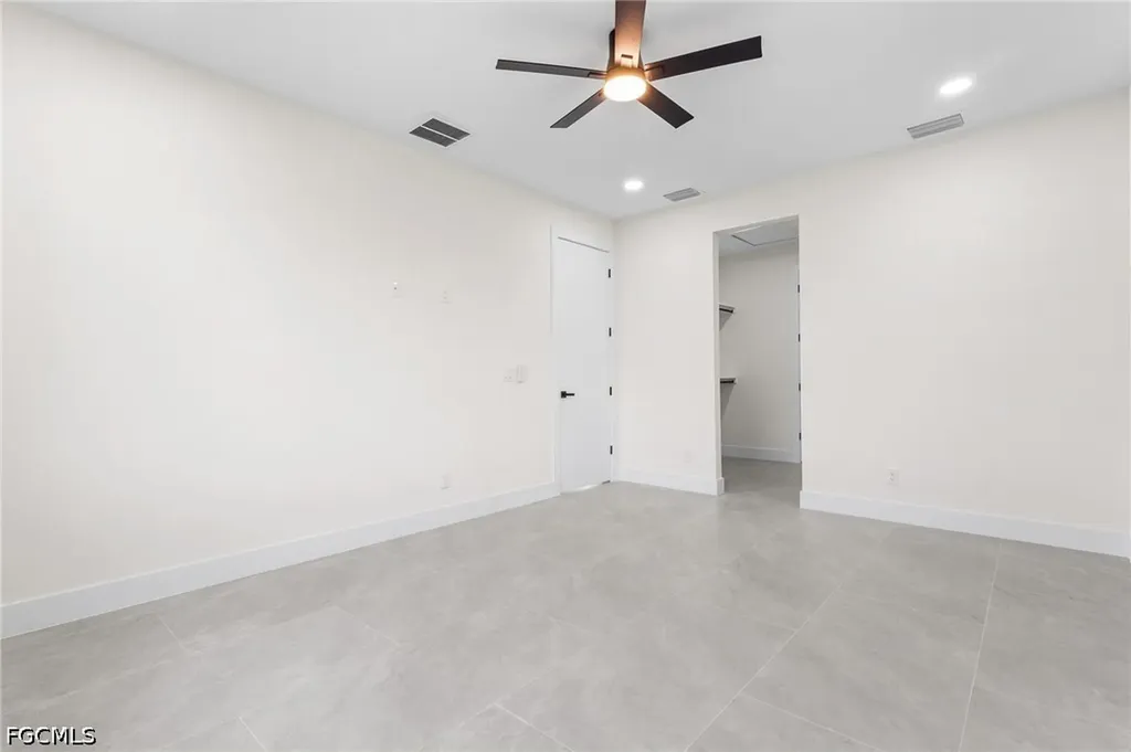 1837 NE 2nd Street Cape Coral FL 33909