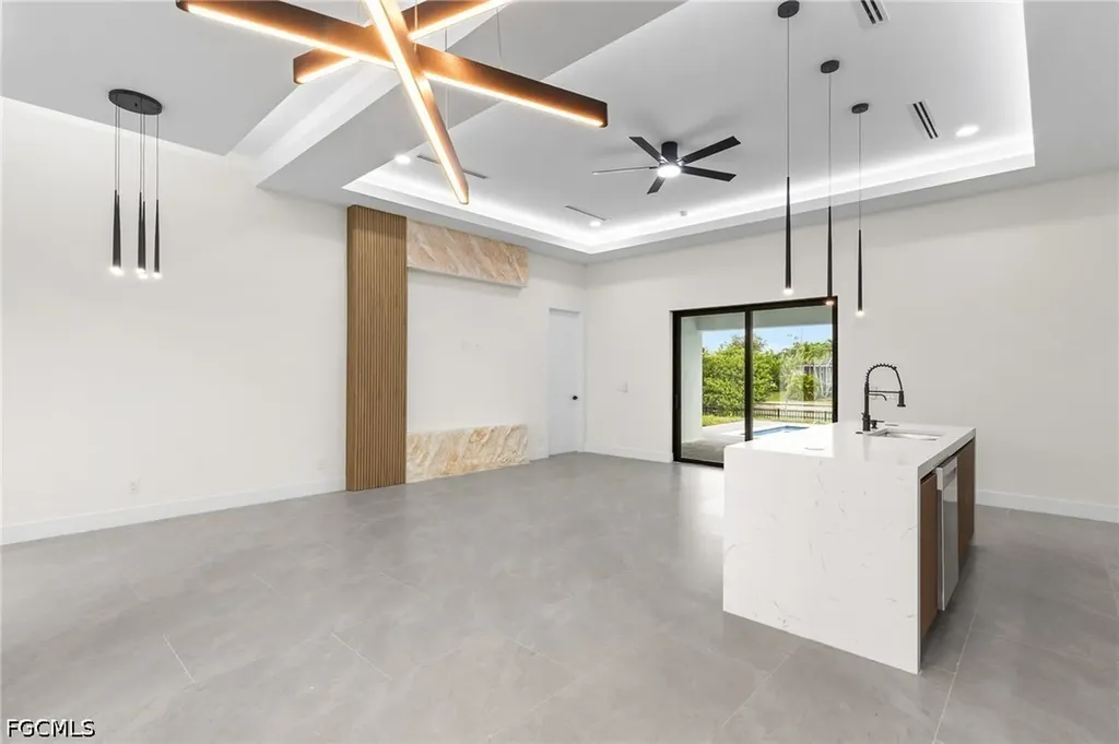 1837 NE 2nd Street Cape Coral FL 33909
