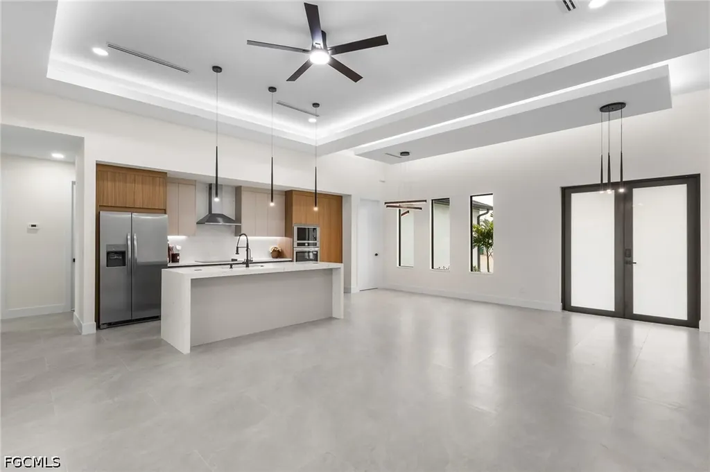 1837 NE 2nd Street Cape Coral FL 33909