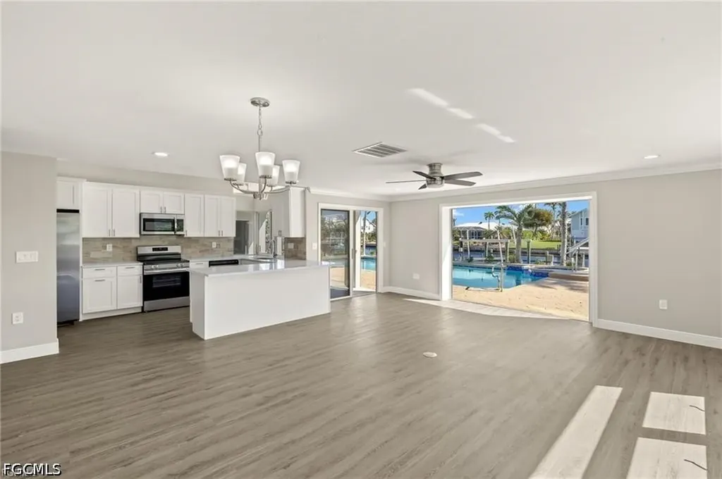 780 Beach Road Sanibel FL 33957