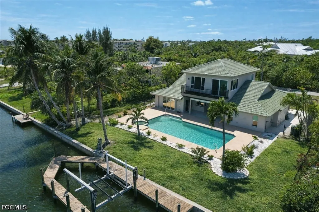 780 Beach Road Sanibel FL 33957