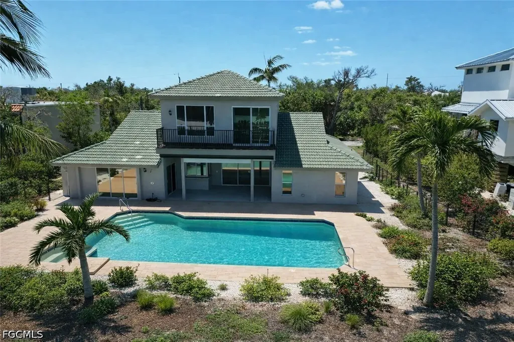 780 Beach Road Sanibel FL 33957