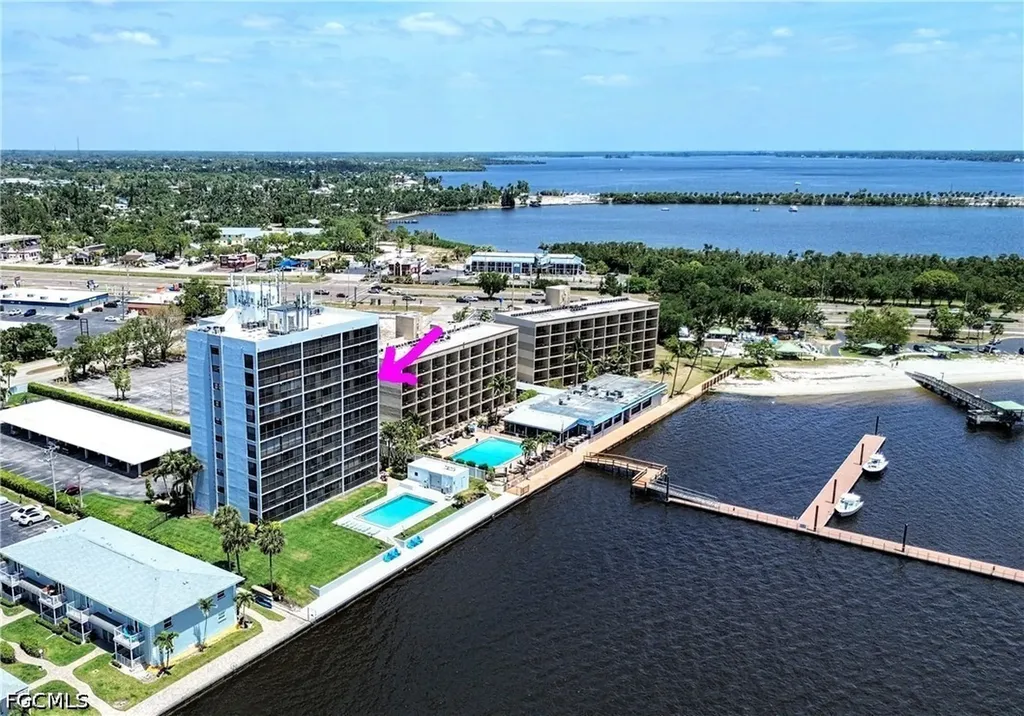 3300 N Key Drive North Fort Myers FL 33903