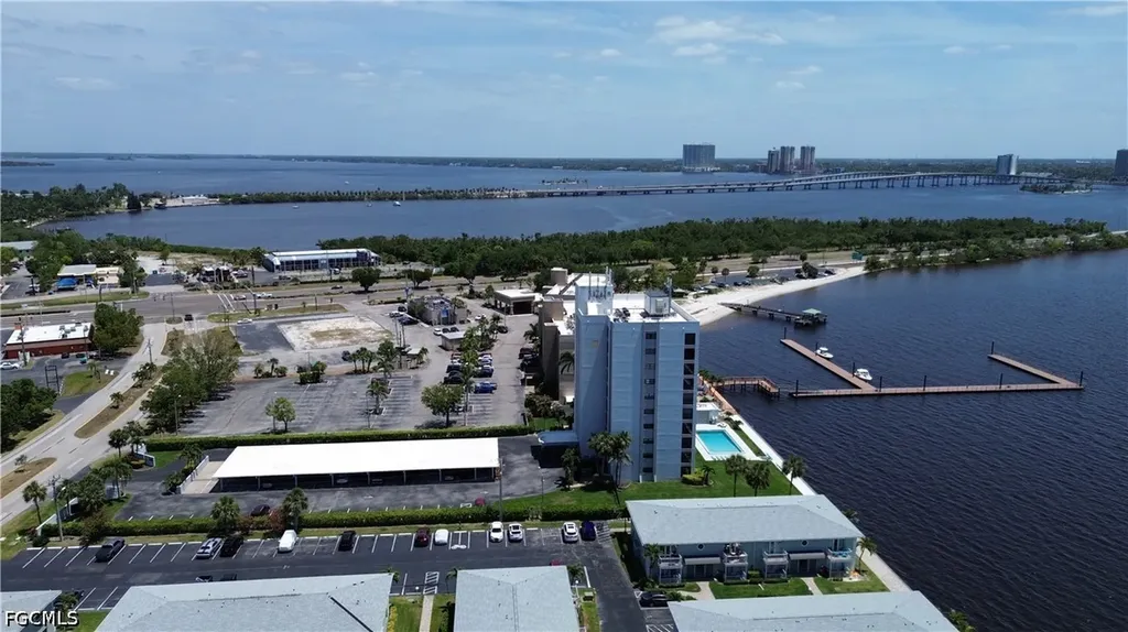 3300 N Key Drive North Fort Myers FL 33903