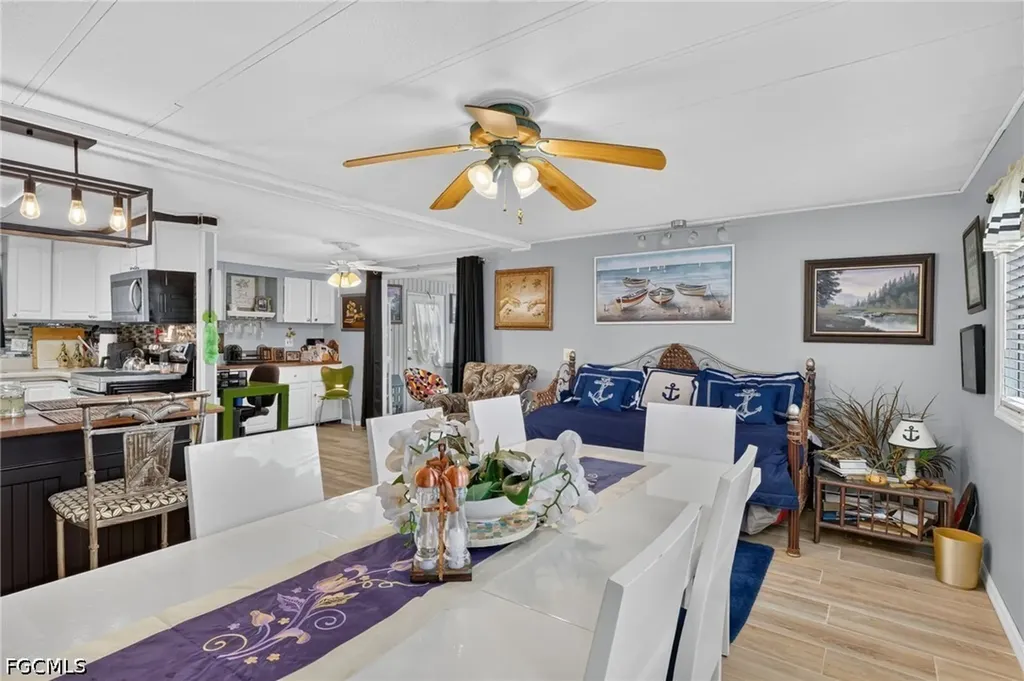 14633 Paul Revere Loop North Fort Myers FL 33917