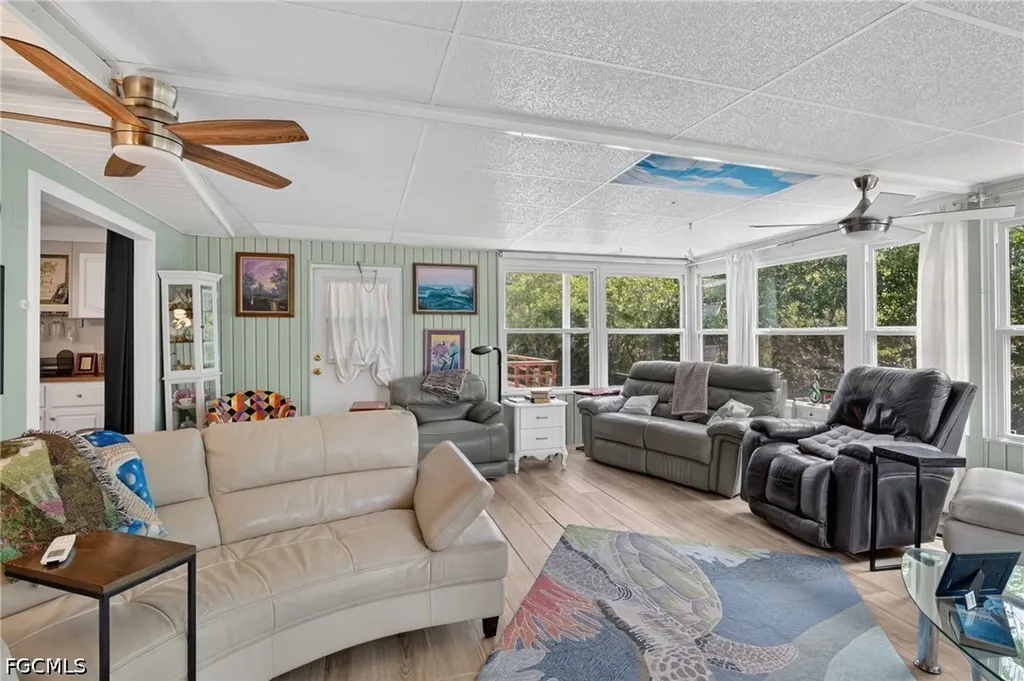 14633 Paul Revere Loop North Fort Myers FL 33917
