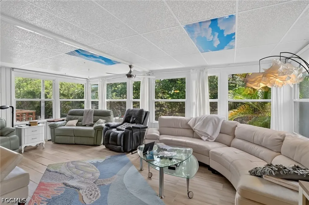 14633 Paul Revere Loop North Fort Myers FL 33917