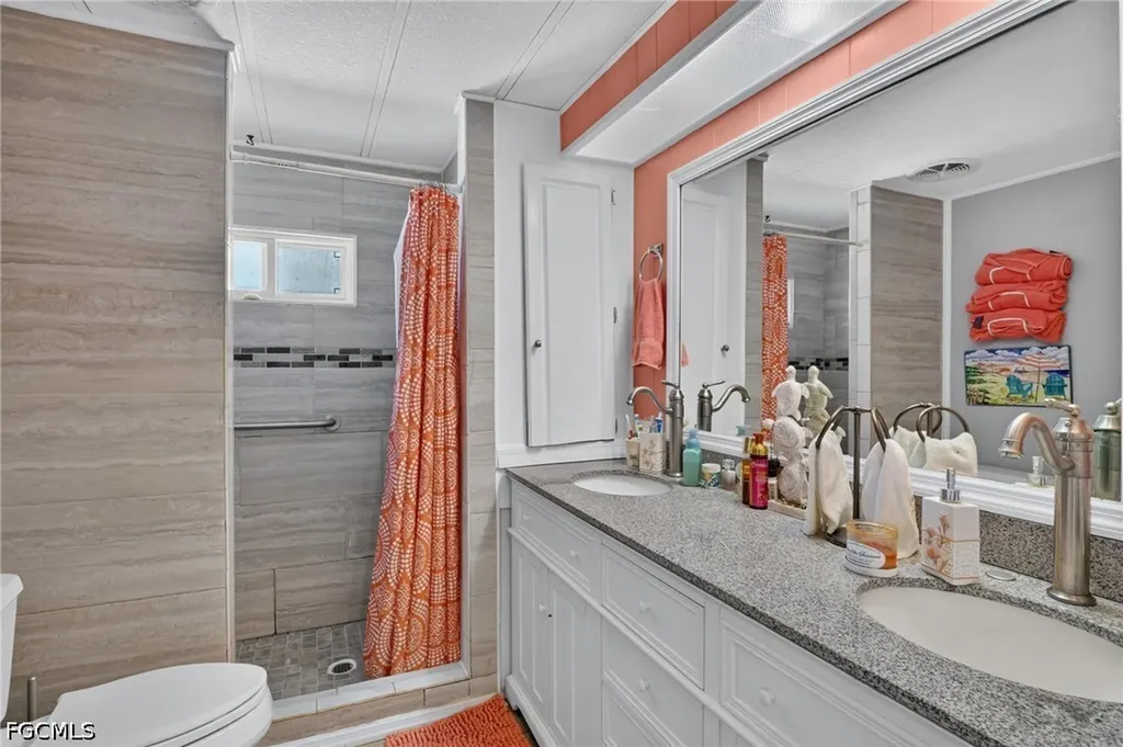 14633 Paul Revere Loop North Fort Myers FL 33917
